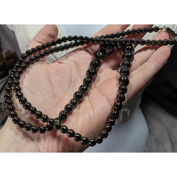 Elegant Faux Hematite Graduated Beaded Necklace - Picture 3 of 5